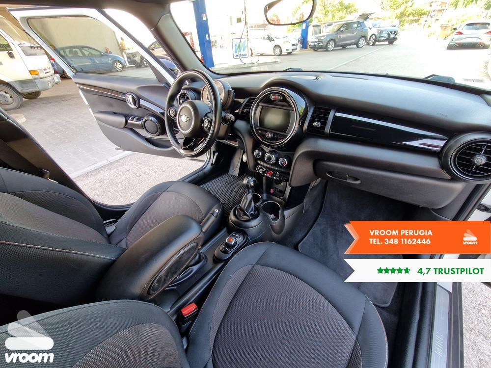 MINI Cooper D F55 1.5 Hype 5P 2017 NEOPATENTATO