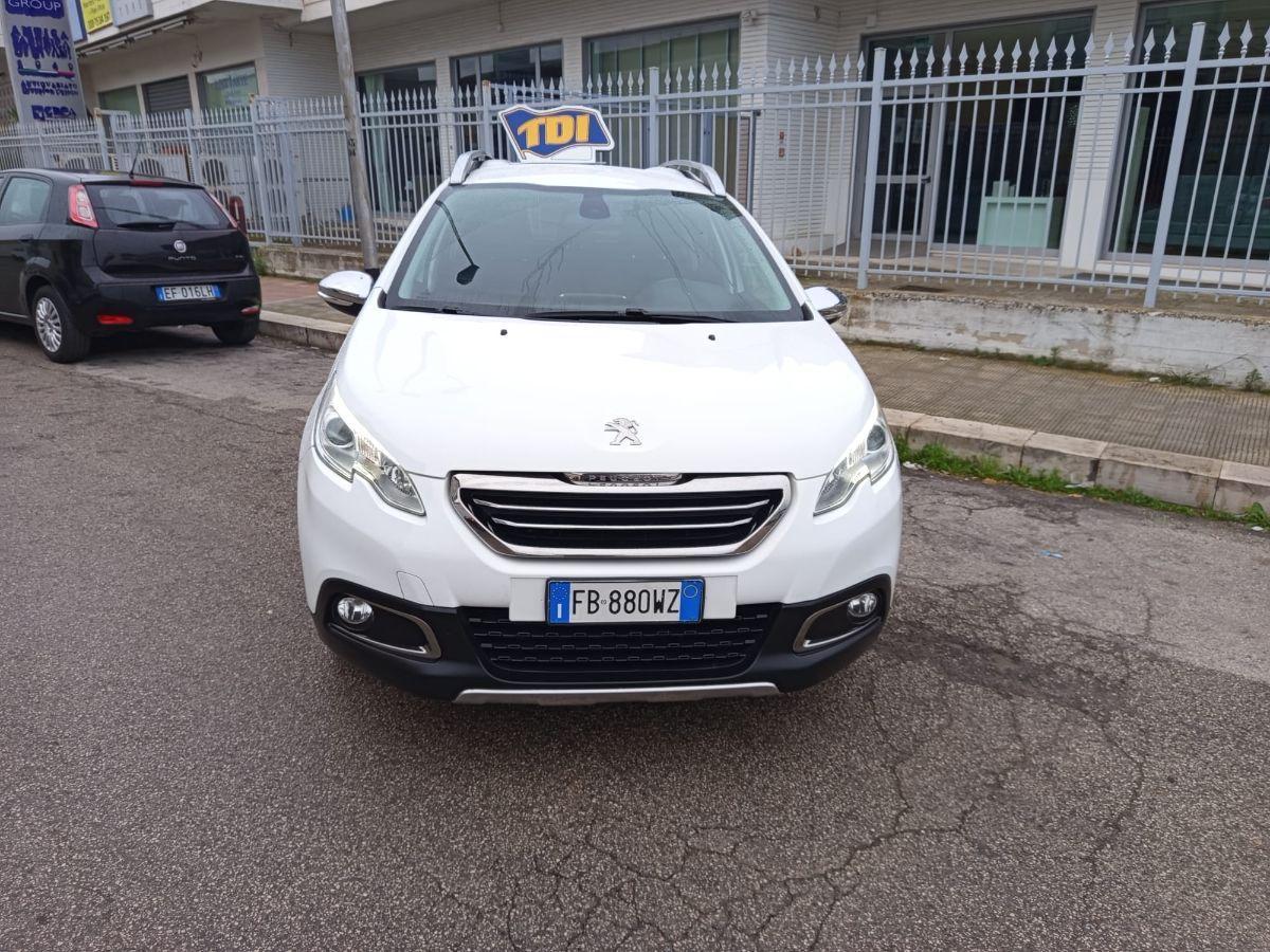 PEUGEOT 2008 BlueHDi 100 Allure - 2016