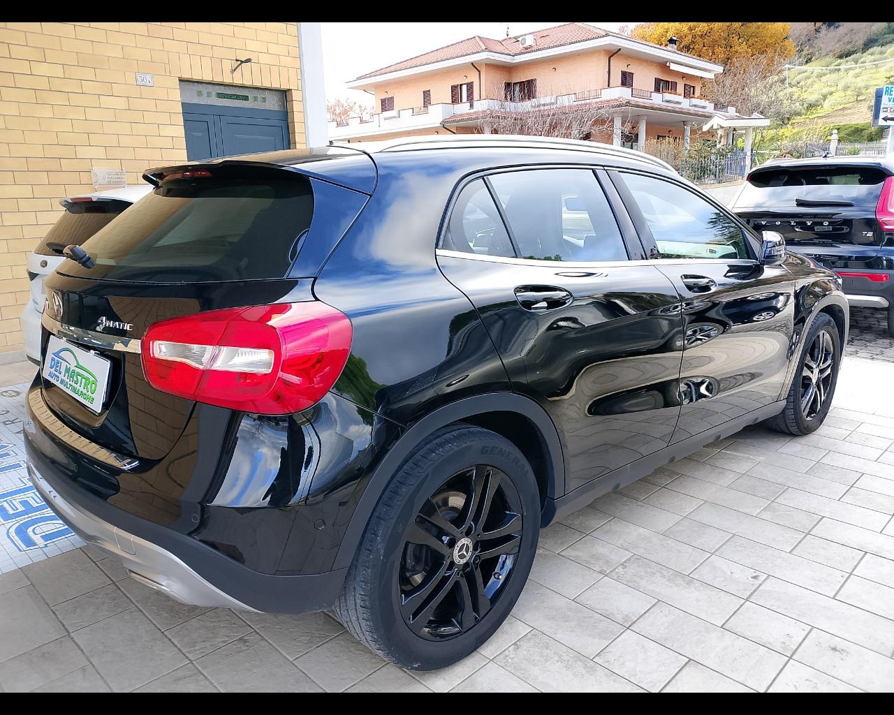 Mercedes-Benz GLA (X156) - GLA 220 d Automatic 4Matic Sport