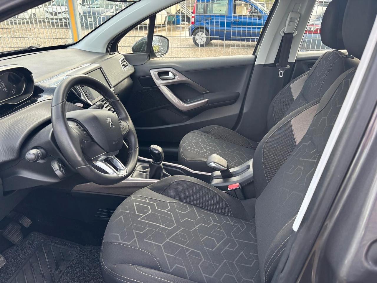 Peugeot 2008 ALLURE 1.2 - 2016