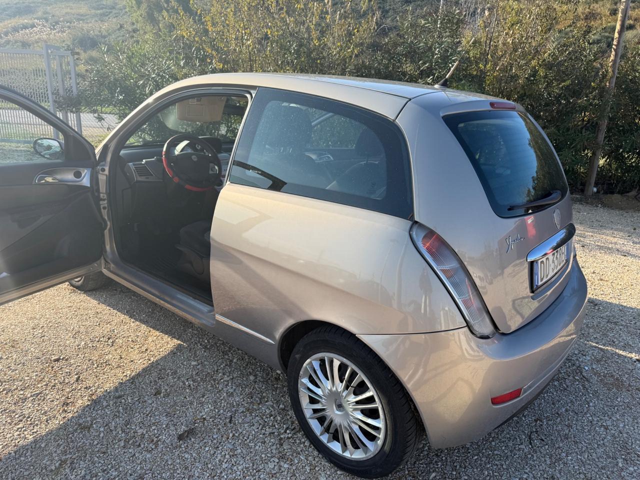 Lancia Ypsilon 1.2 GPL