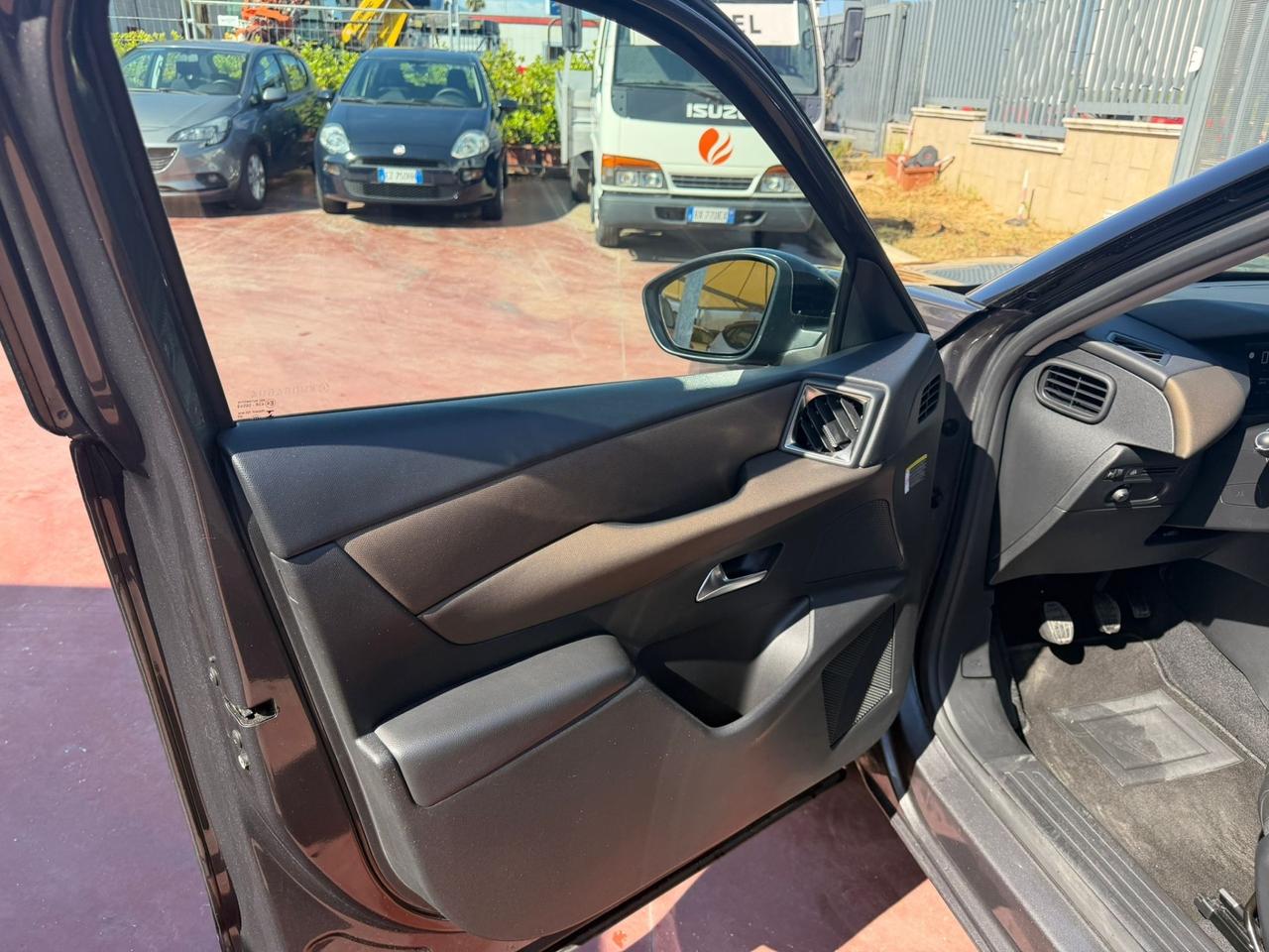 Ds DS3 3 Crossback BlueHDi 100 So Chic