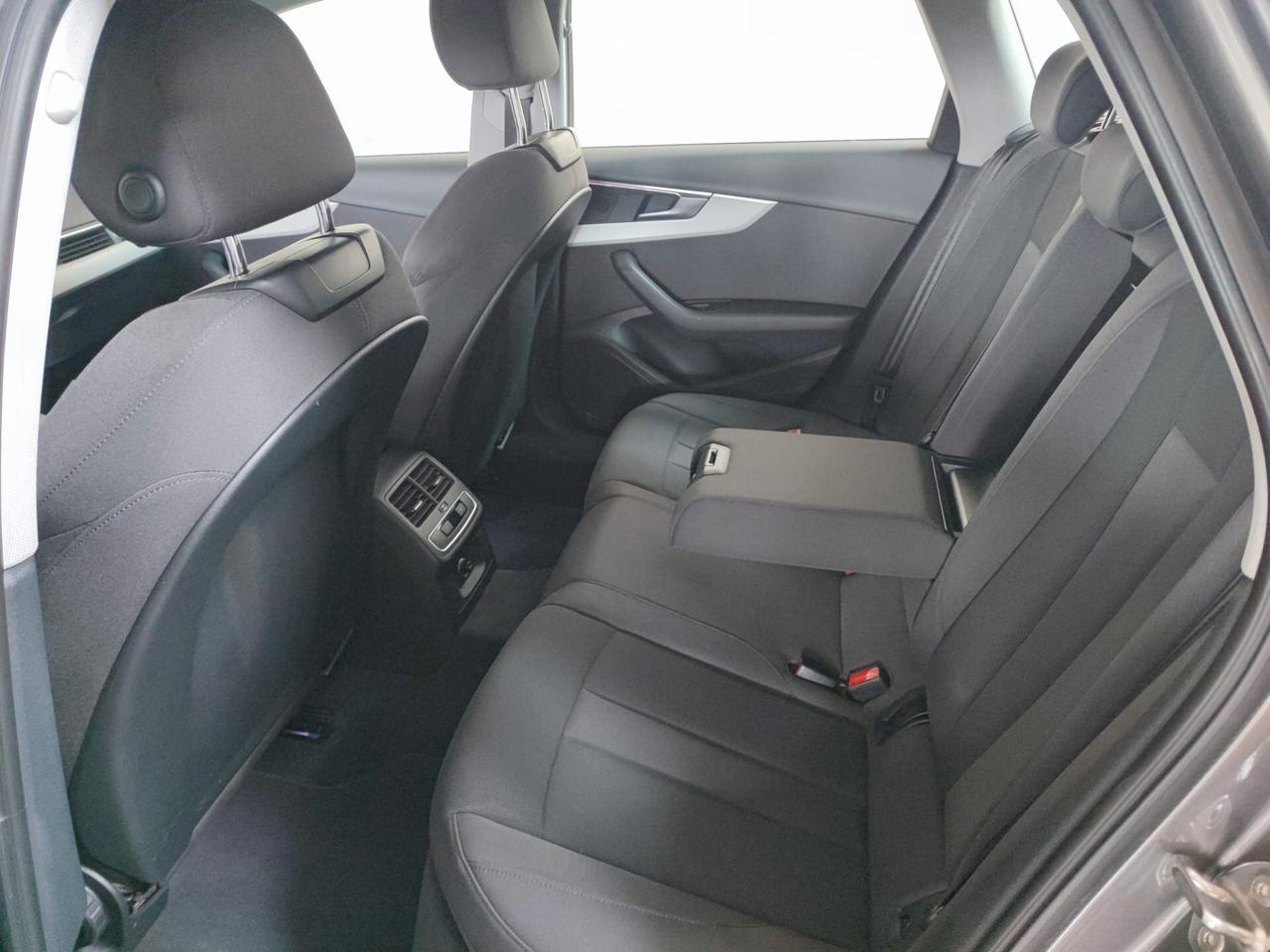 Audi A4 Avant 35 TDI/163 CV S tronic Business Sport