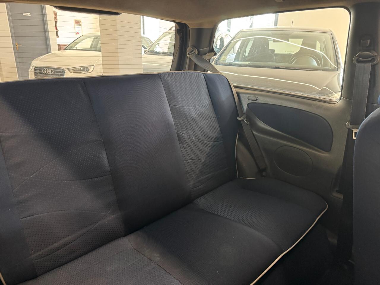 Lancia Y 1.2i cat Elefantino Blu