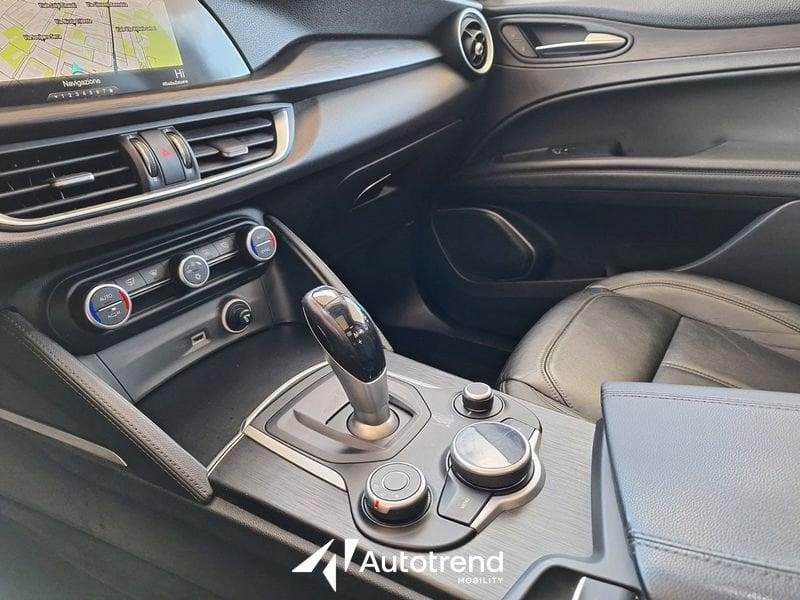 Alfa Romeo Stelvio 2.2 Turbodiesel 210 CV Automatica Q4 NAVI TETTO XENO Executive