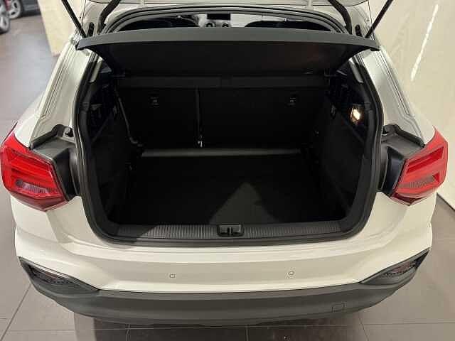Audi Q2 35 TFSI Business