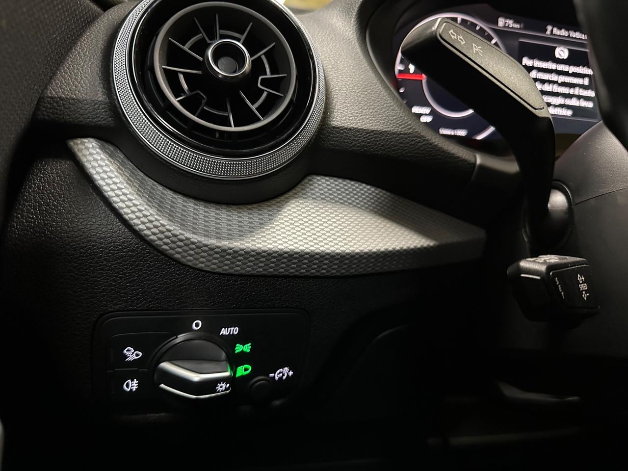 Audi Q2 35 TDI quattro S tronic line Edition