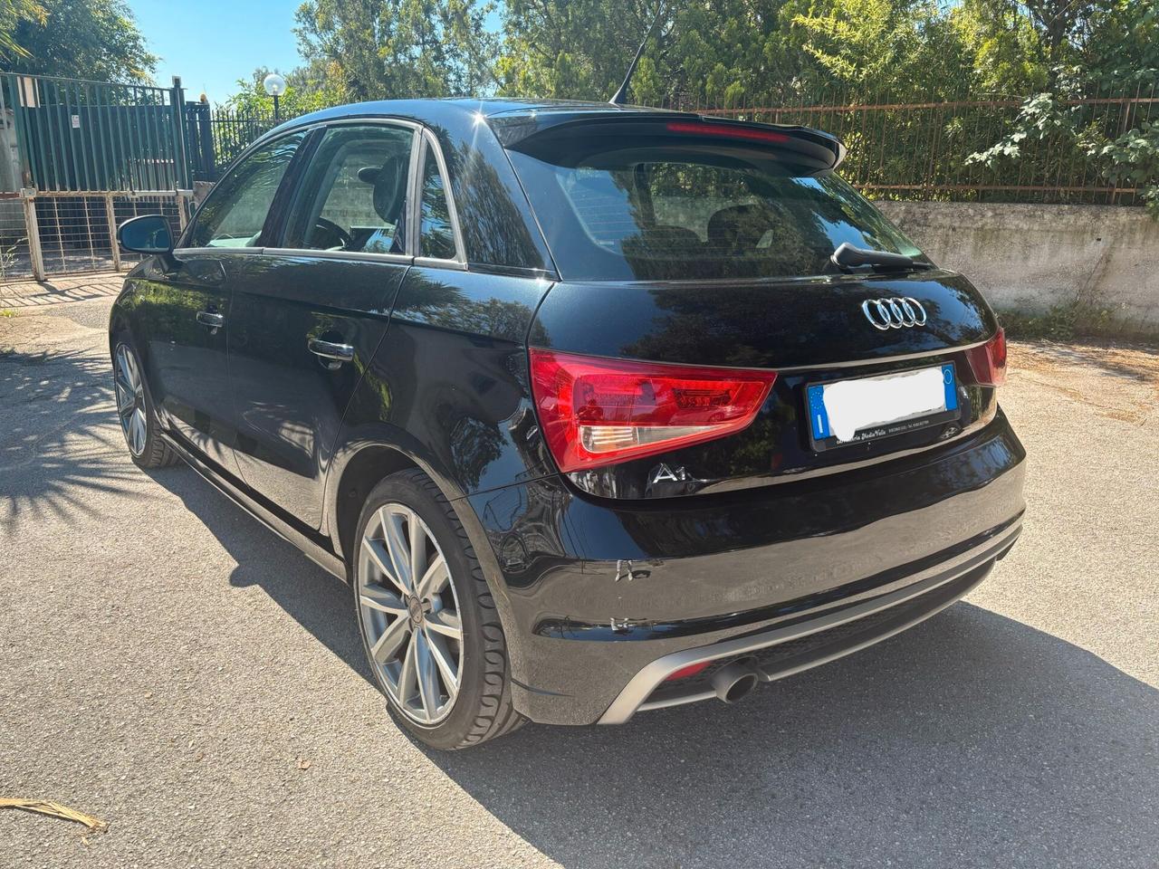 AUDI A1 1.6 TDI SPORTBACK S-Line - 2014