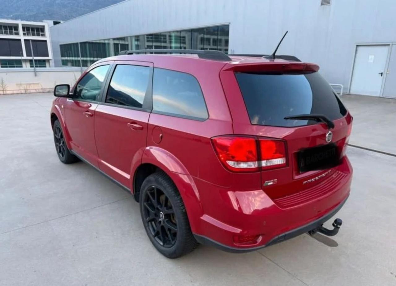 Fiat Freemont 2.0 Multijet II 170 CV AWD Automatico - Black Code (7 Posti)