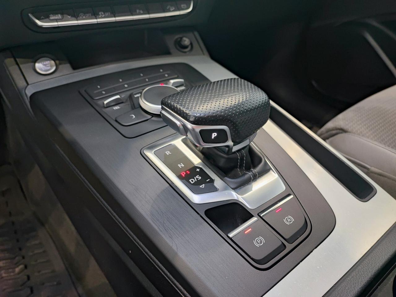 Audi Q5 40 TDI quattro S tronic line plus