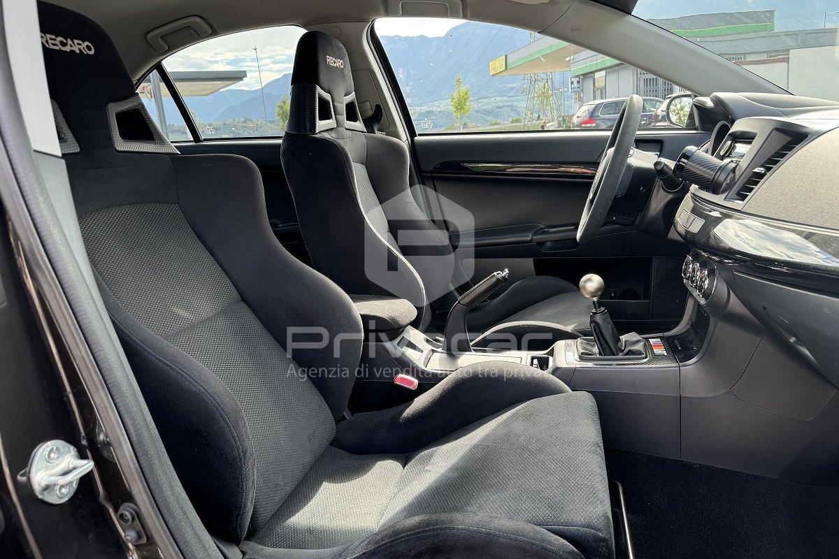 MITSUBISHI Lancer Evolution 2.0 T S-AWC GSR