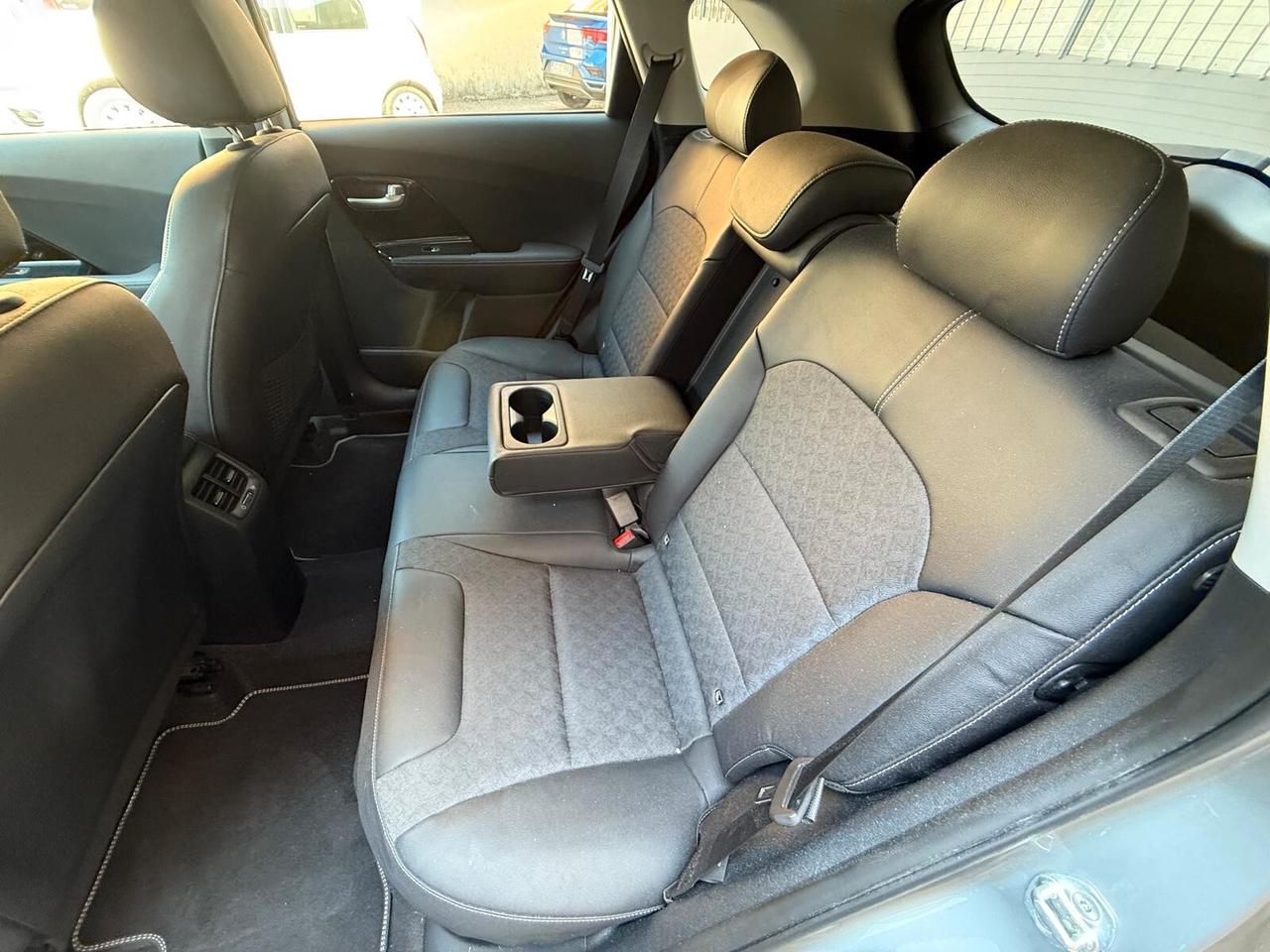 Kia Niro 1.6 GDi DCT HEV STYLE HYBRID AUTOM. *KM 18.000!*