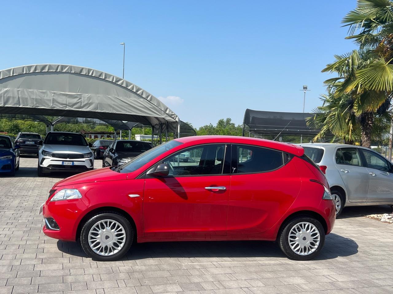 Lancia Ypsilon 1.2 69 CV Silver km 9.800!!!