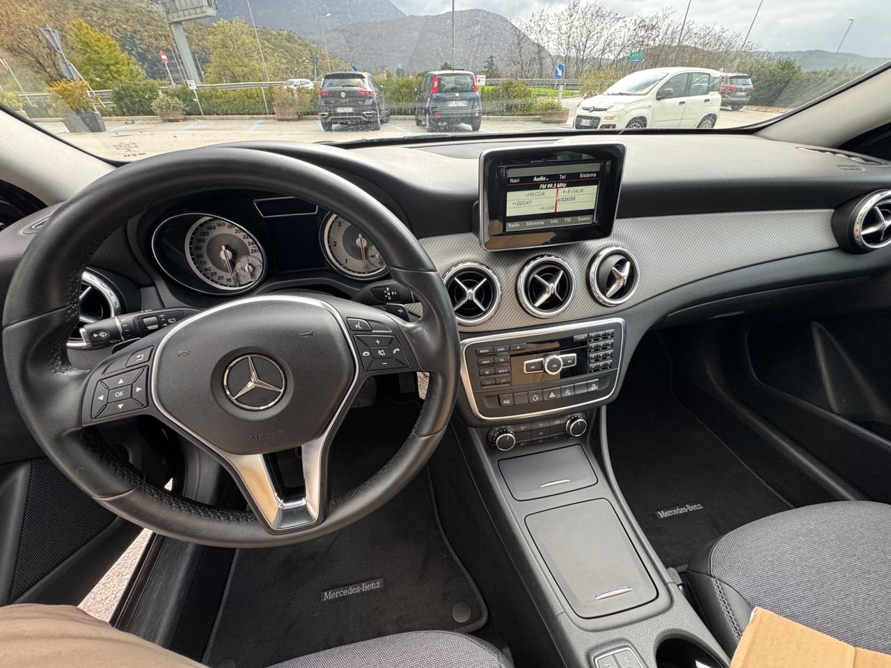 Mercedes-benz GLA 200 CDI Automatic 4Matic Sport