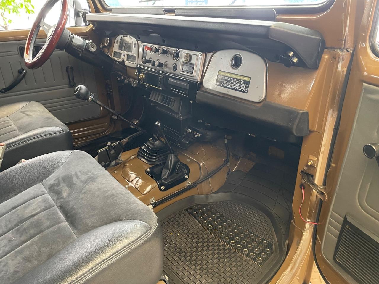 Toyota Land Cruiser BJ 42 3400 diesel 9o cv