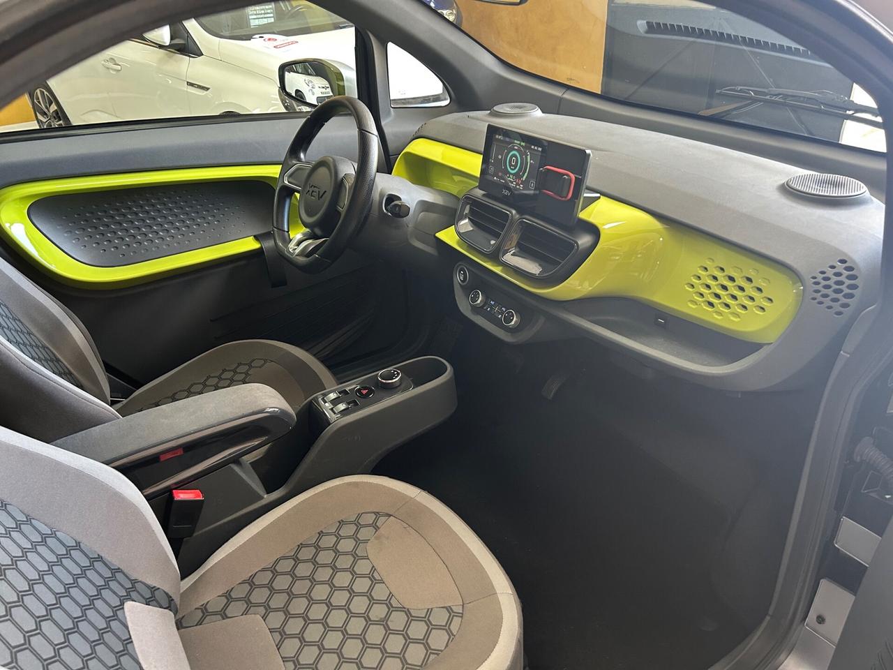 XEV YOYO 125 cc ELETTRICA “SI GUIDA 16 ANNI”-2021