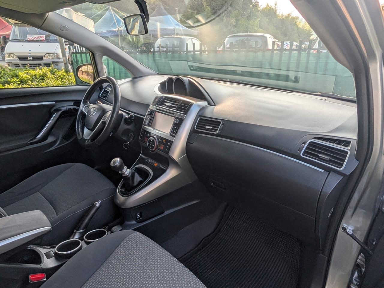 Toyota Verso 1.6 Style 7 posti UNICO PROPRIETARIO TAGL. CERT.
