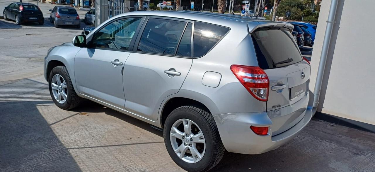 Toyota RAV4 2.2 D-4D 150 CV DPF