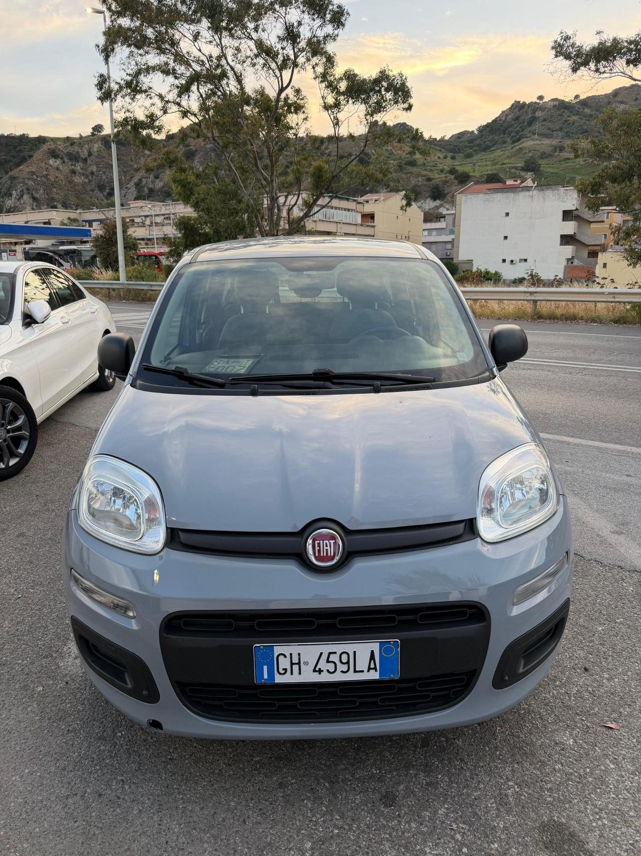 Fiat Panda anno 2022 da vetrina benzina ibrida