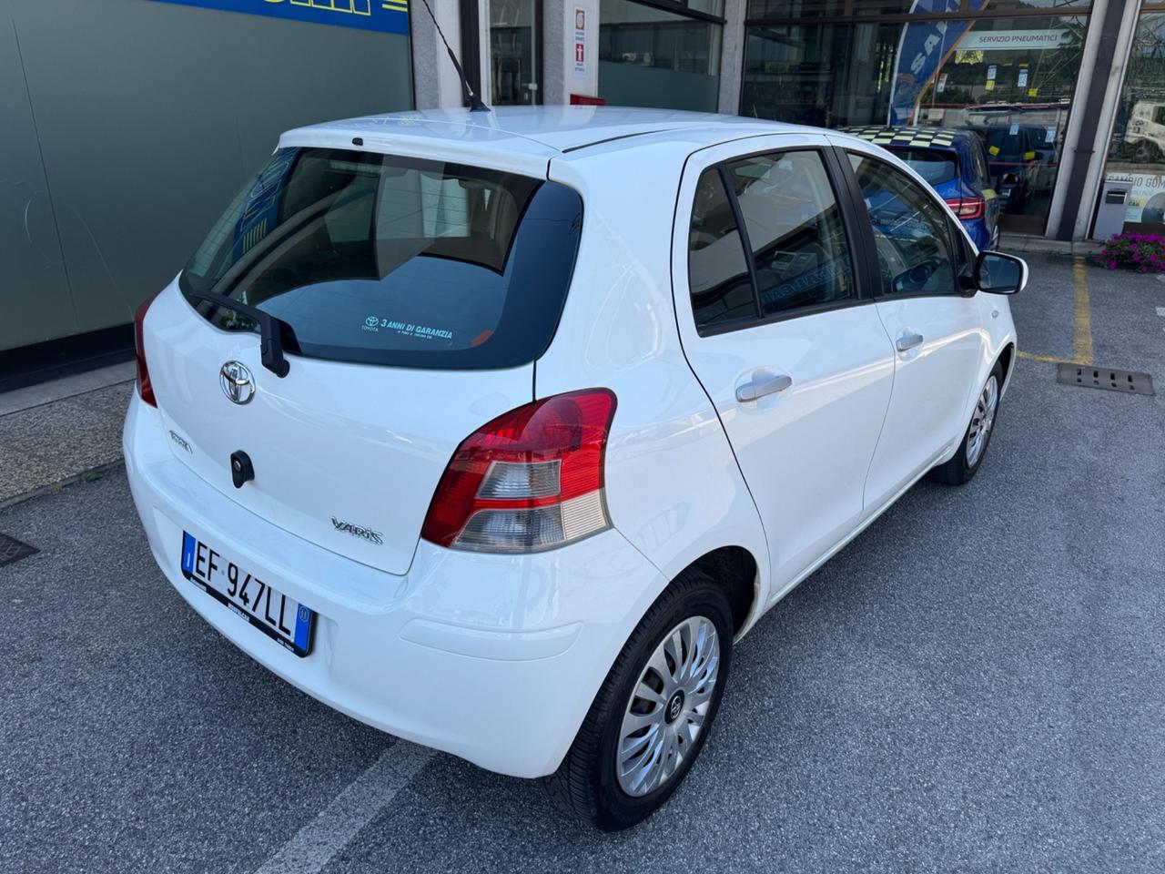 Toyota Yaris 1.0 5 porte 2011