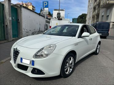 Alfa Romeo Giulietta 1.4 Turbo - ok neopatentati