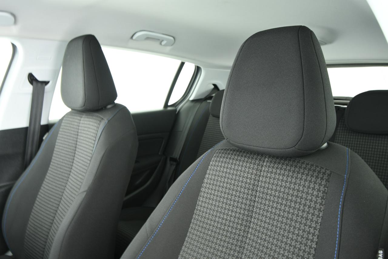 PEUGEOT 308 5p 1.5 bluehdi Business s&s 130cv NEOPATENTATI+APP CONNECT