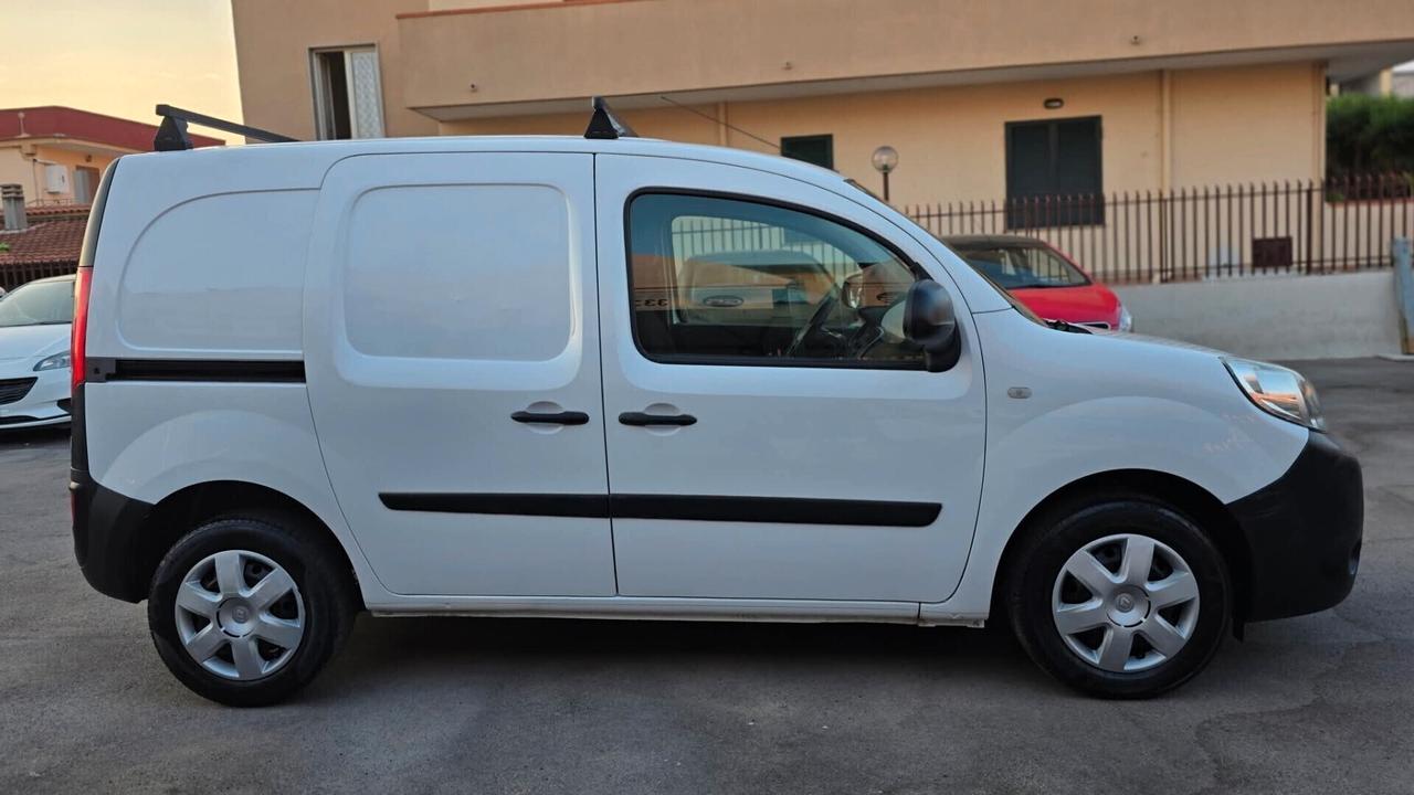 Renault Kangoo 1.5 dCi 75CV F.AP. 4p. Express