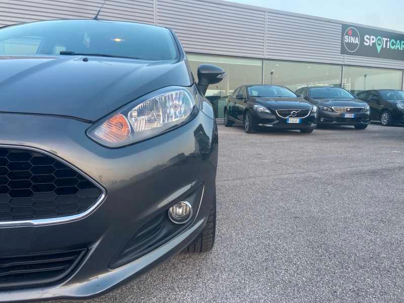 FORD Fiesta 1.4 Plus Gpl 95cv 5p E6