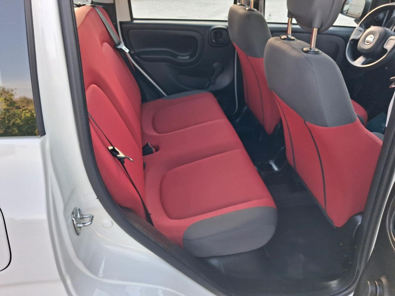 Fiat Panda 1.2 Easy anno2016 solo 86000km
