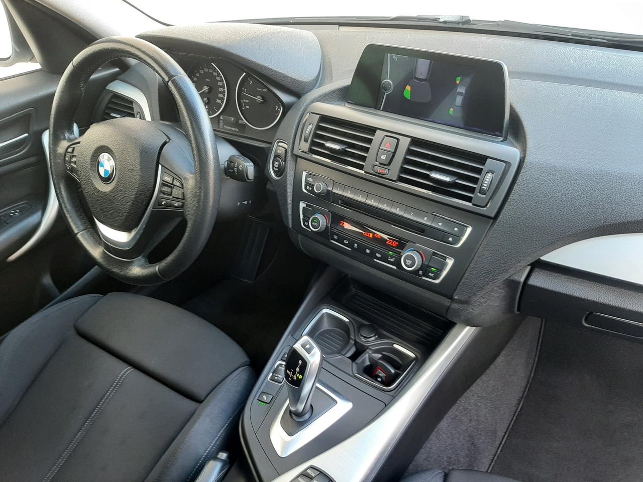 Bmw 118i 170cv 5p. Sport Line Aut.