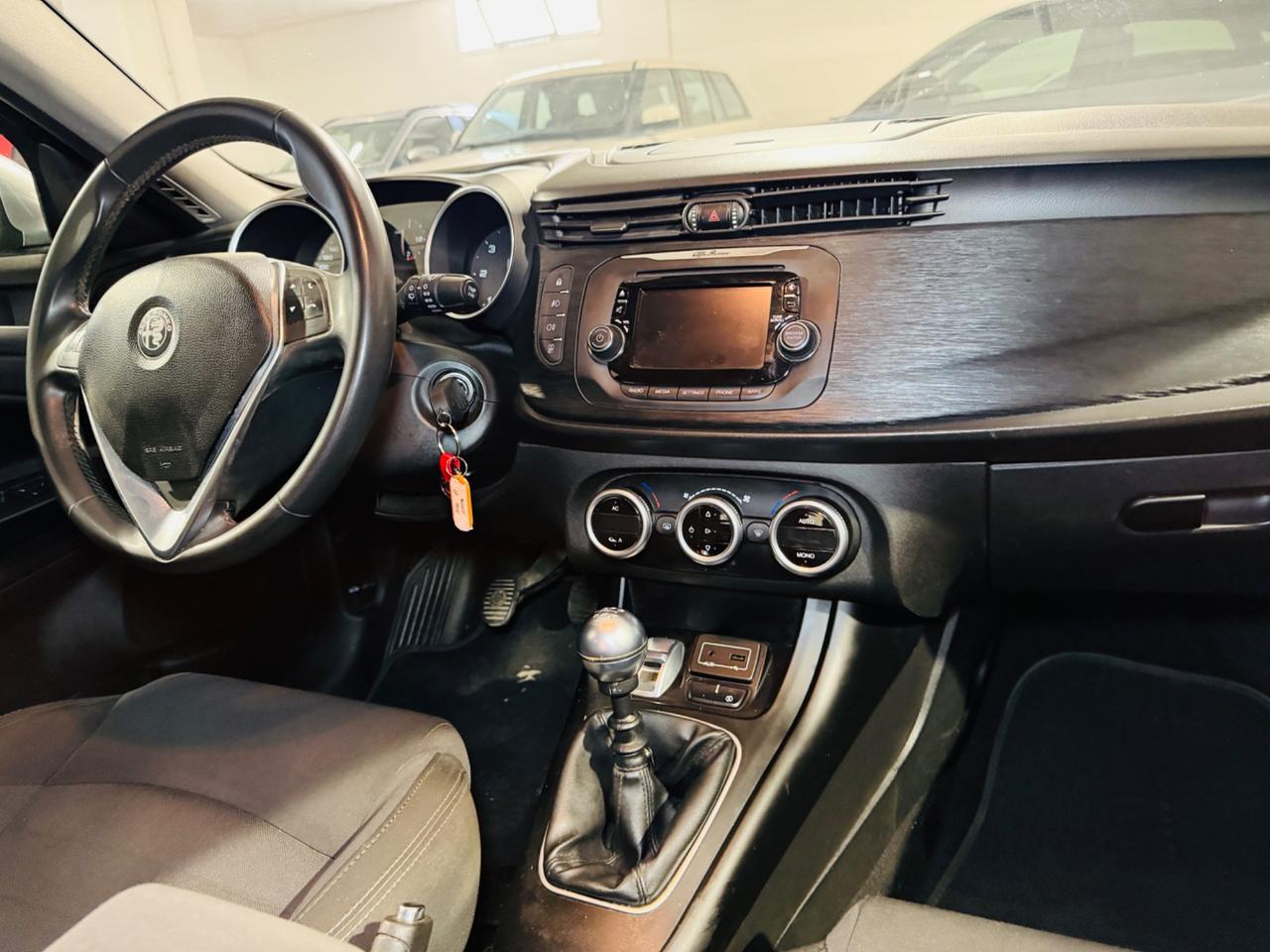 Alfa Romeo Giulietta 1.6 JTDm 120 CV Super*RESTYLING*NEOPATENTATI*