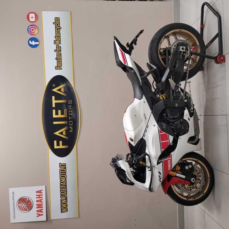 Yamaha YZF R1 World GP 60th Anniversary - 2023