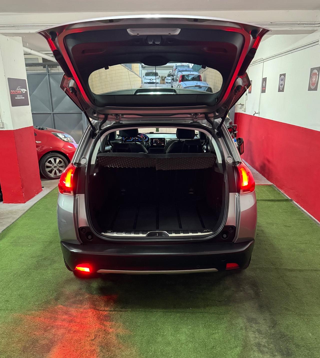 Peugeot 2008 1.6 e-HDi 92 CV Allestimento Allure top di gamma