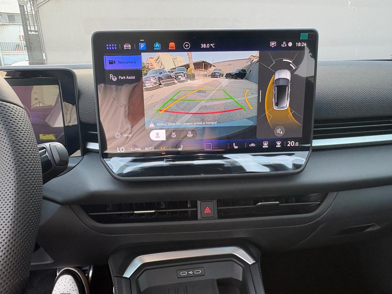 NEW VOLKSWAGEN T-ROC 1.5 eTSI ACT 150 CV DSG R-LINE