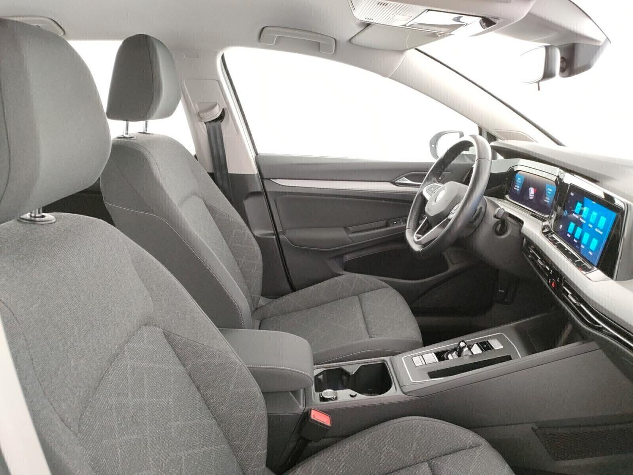 Volkswagen Golf 1.5 TGI DSG 130 CV Aziendale