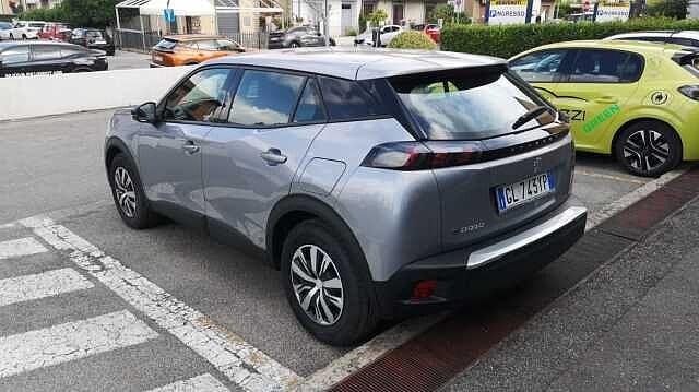 Peugeot 2008 motore elettrico 136 CV Active