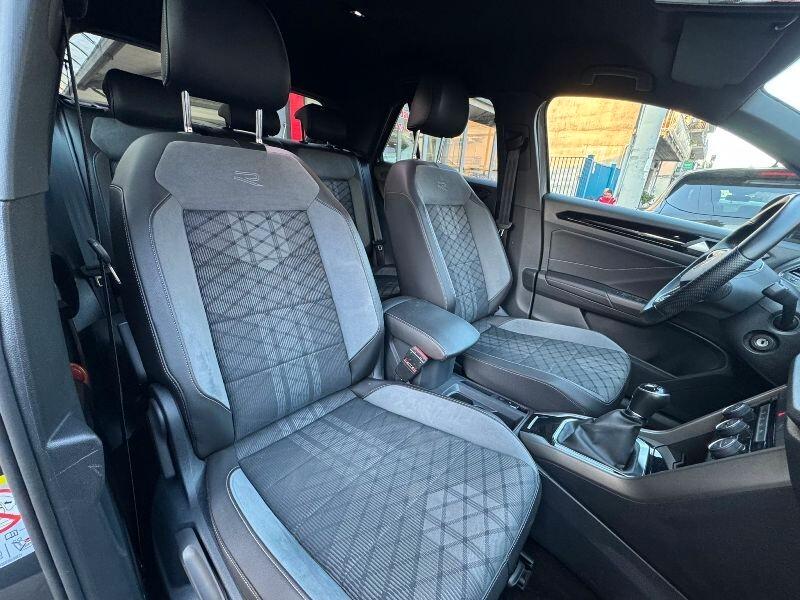Volkswagen T-Roc 1.0 TSI R-LINE