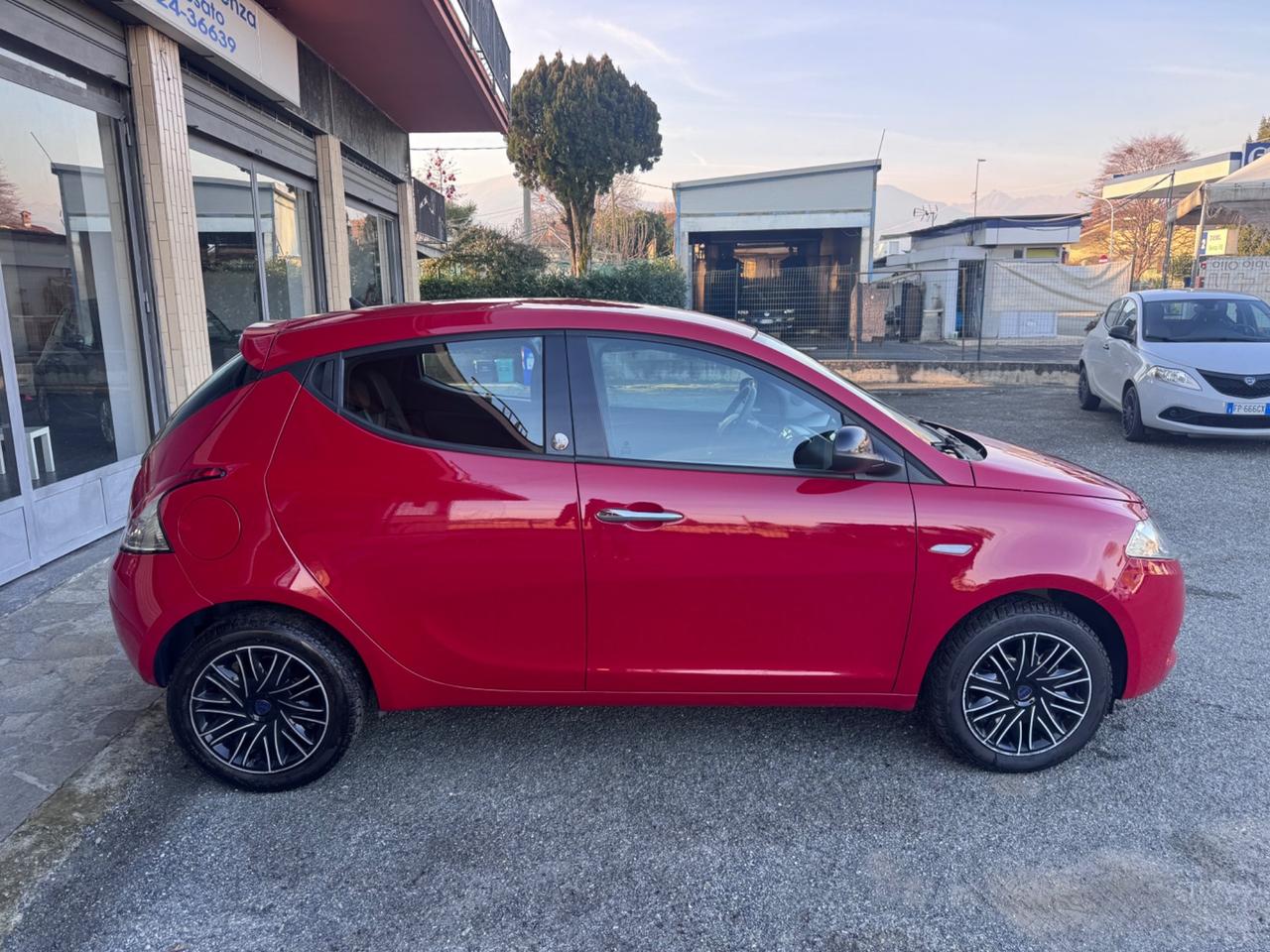 Lancia Ypsilon 1.2 69 CV 5 porte GPL Ecochic Gold