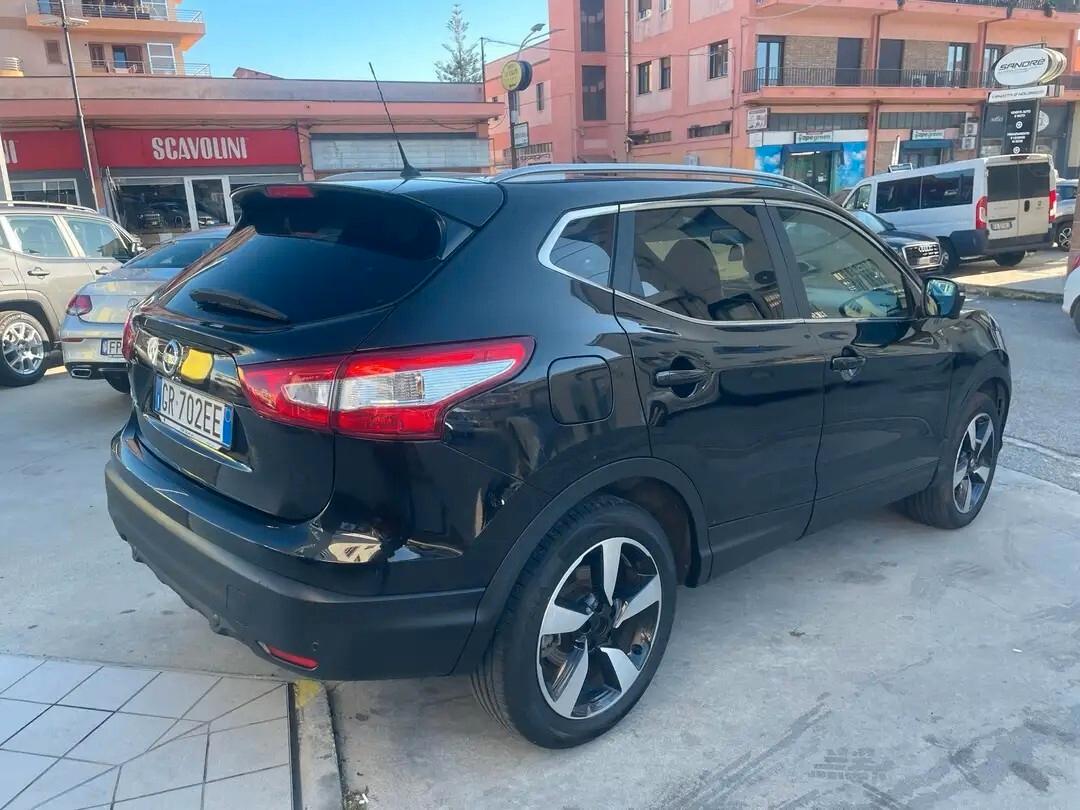 Nissan Qashqai 1.5 dCi N-Connecta