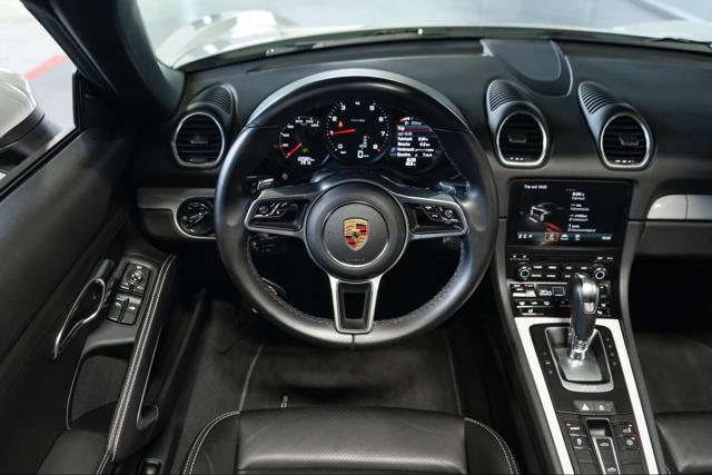 PORSCHE Boxster 718 2.0 Style Edition +LED