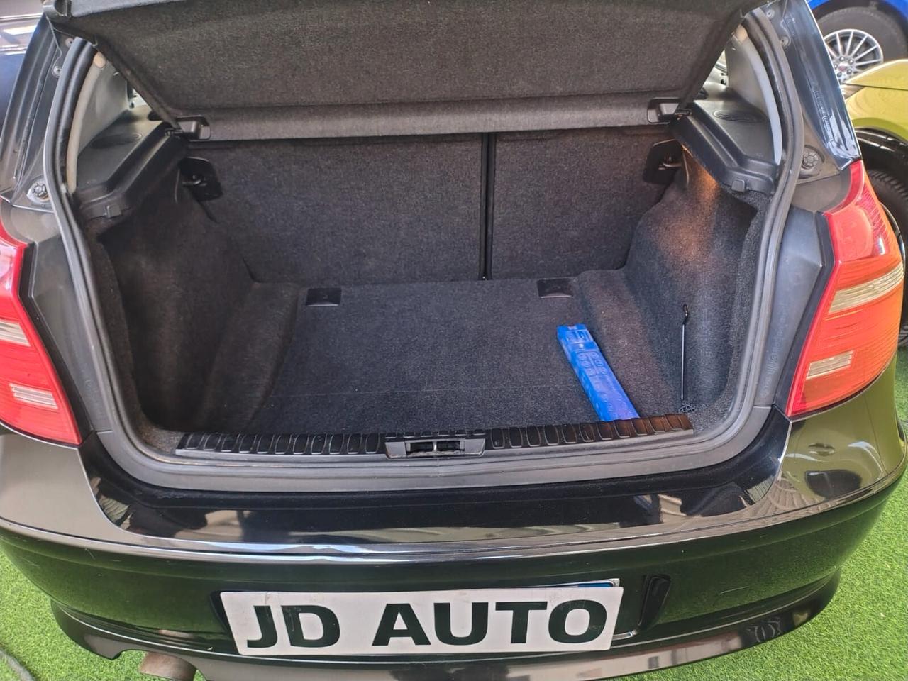 Bmw 116 116i cat 5 porte Futura
