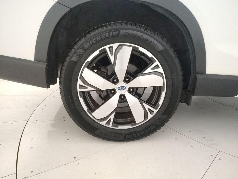Subaru Forester 2.0i e-boxer Premium lineartronic