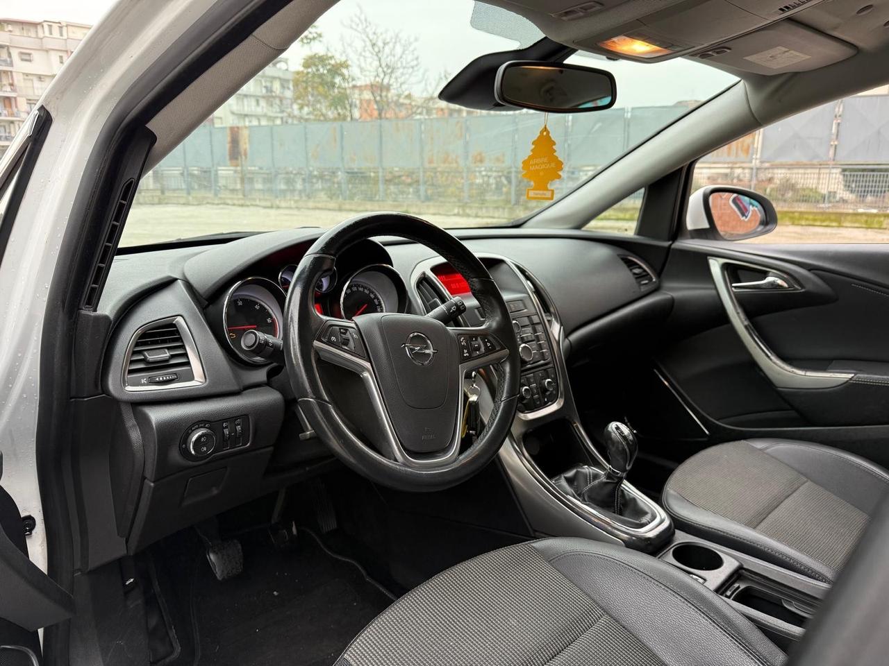 Opel Astra 1.3 CDTI 95CV S&S 5 porte Cosmo