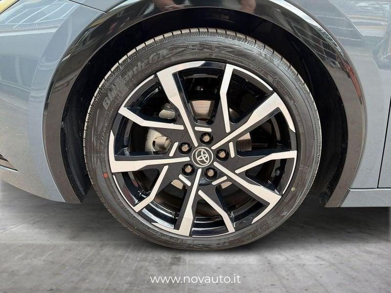 Toyota Prius Plug-in Hybrid Lounge