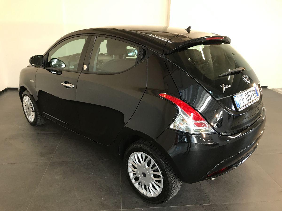 LANCIA Ypsilon 1.2 69 CV 5p. GPL Ecochic Gold