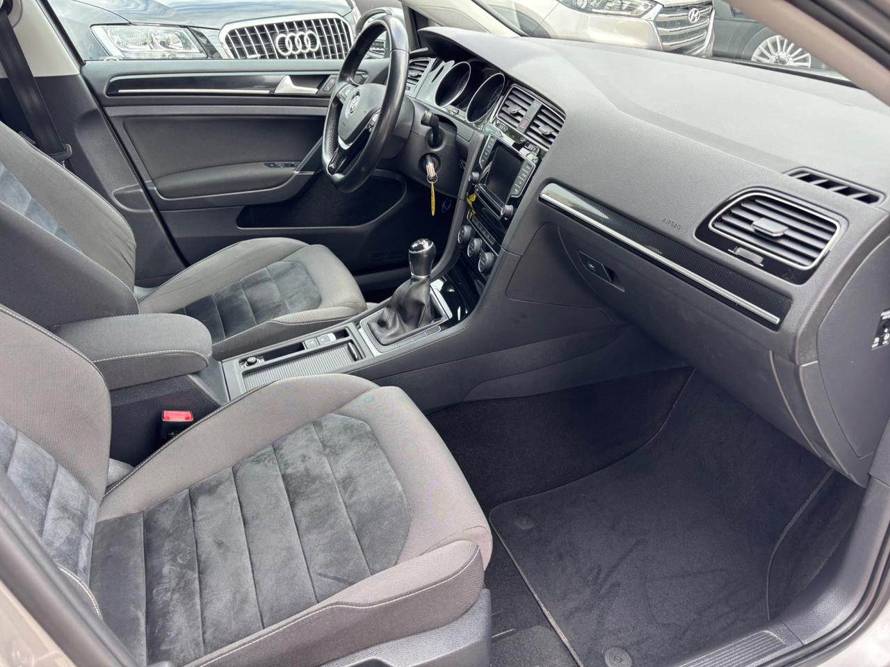 VW GOLF 1.4 TGI 110CV HIGHLINE