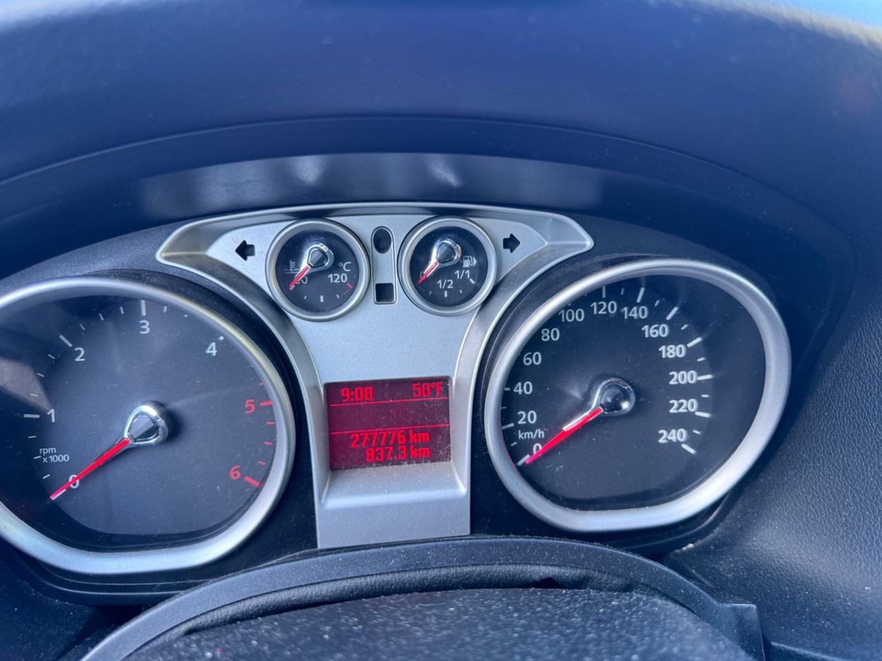 Ford Focus 5p 1.6 tdci 90cv distribuzione fatta