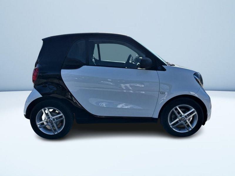smart fortwo EQ PURE 4,6KW