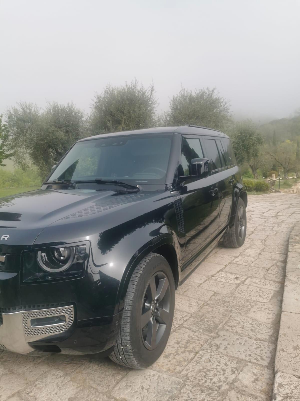 Land Rover Defender 110 3.0D I6 300 CV AWD Auto SE