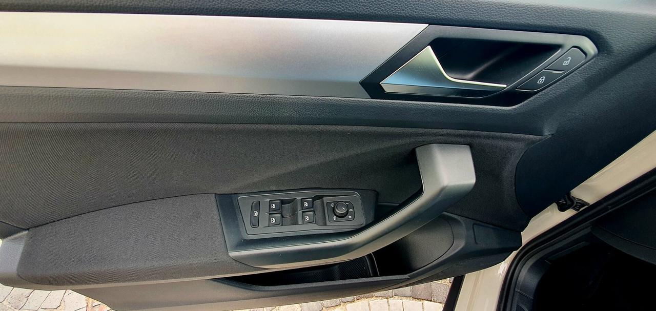 Volkswagen T-Roc 1.0 tsi Life 110 Cv my 23